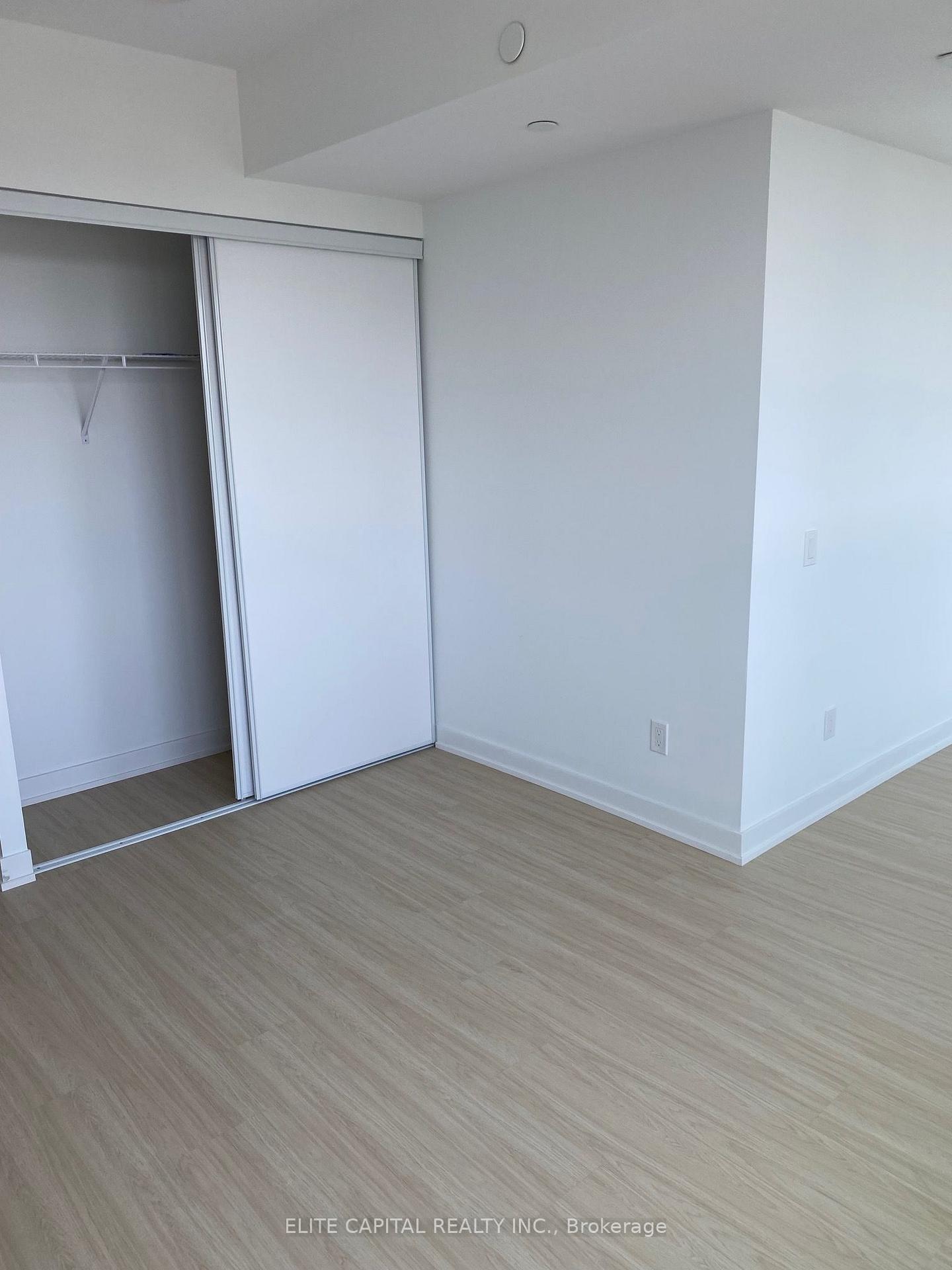 Photo 8 of Unit 5508, 8 Wellesley Street W, Toronto, Bay Street Corridor — HOMEH