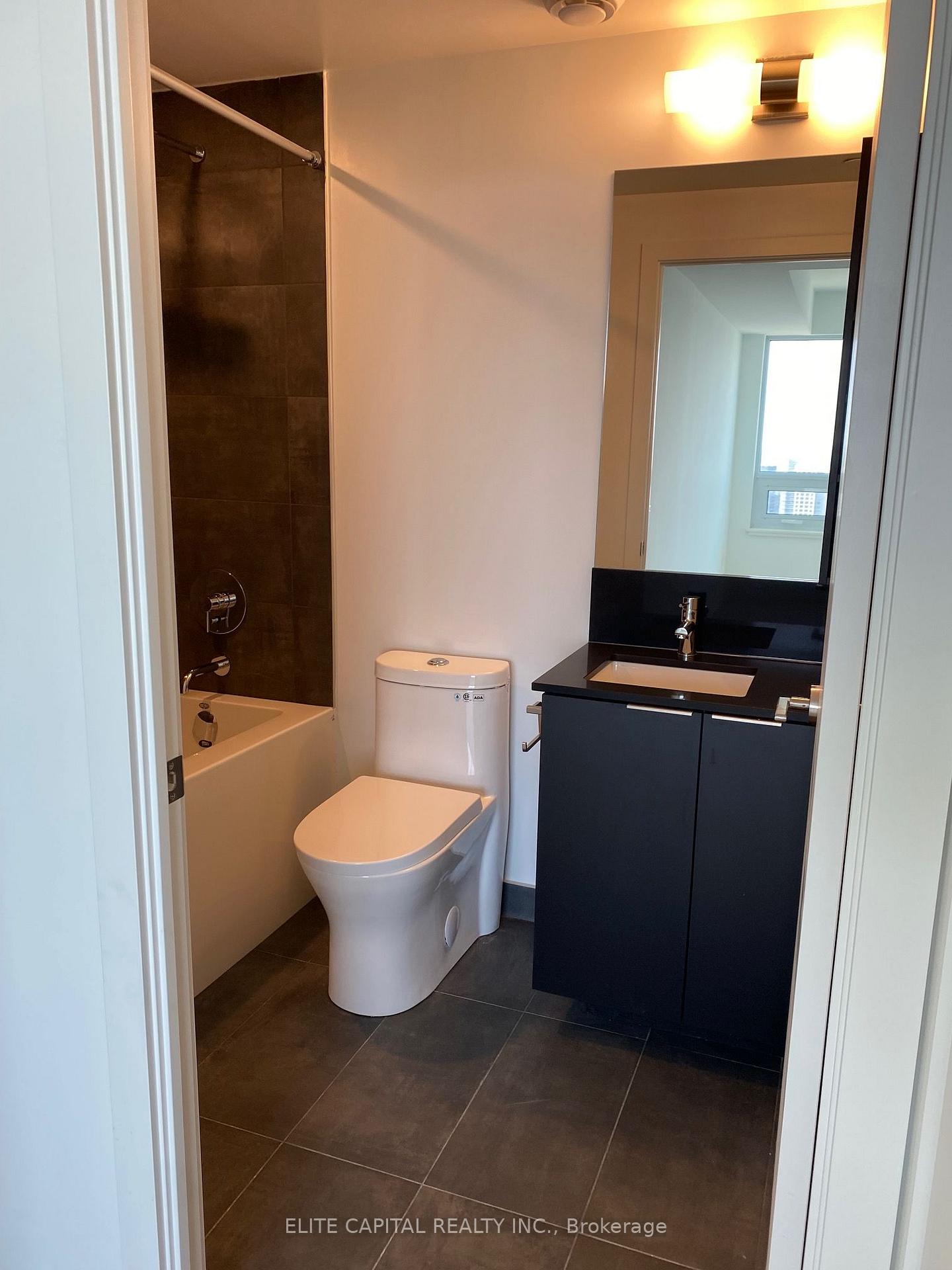Photo 11 of Unit 5508, 8 Wellesley Street W, Toronto, Bay Street Corridor — HOMEH