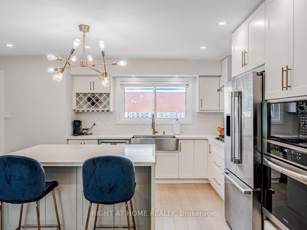 Photo 6 of 883 Francis Road, Burlington, LaSalle — HOMEH