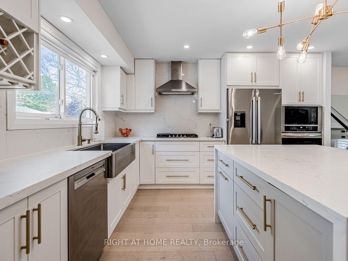 Photo 7 of 883 Francis Road, Burlington, LaSalle — HOMEH