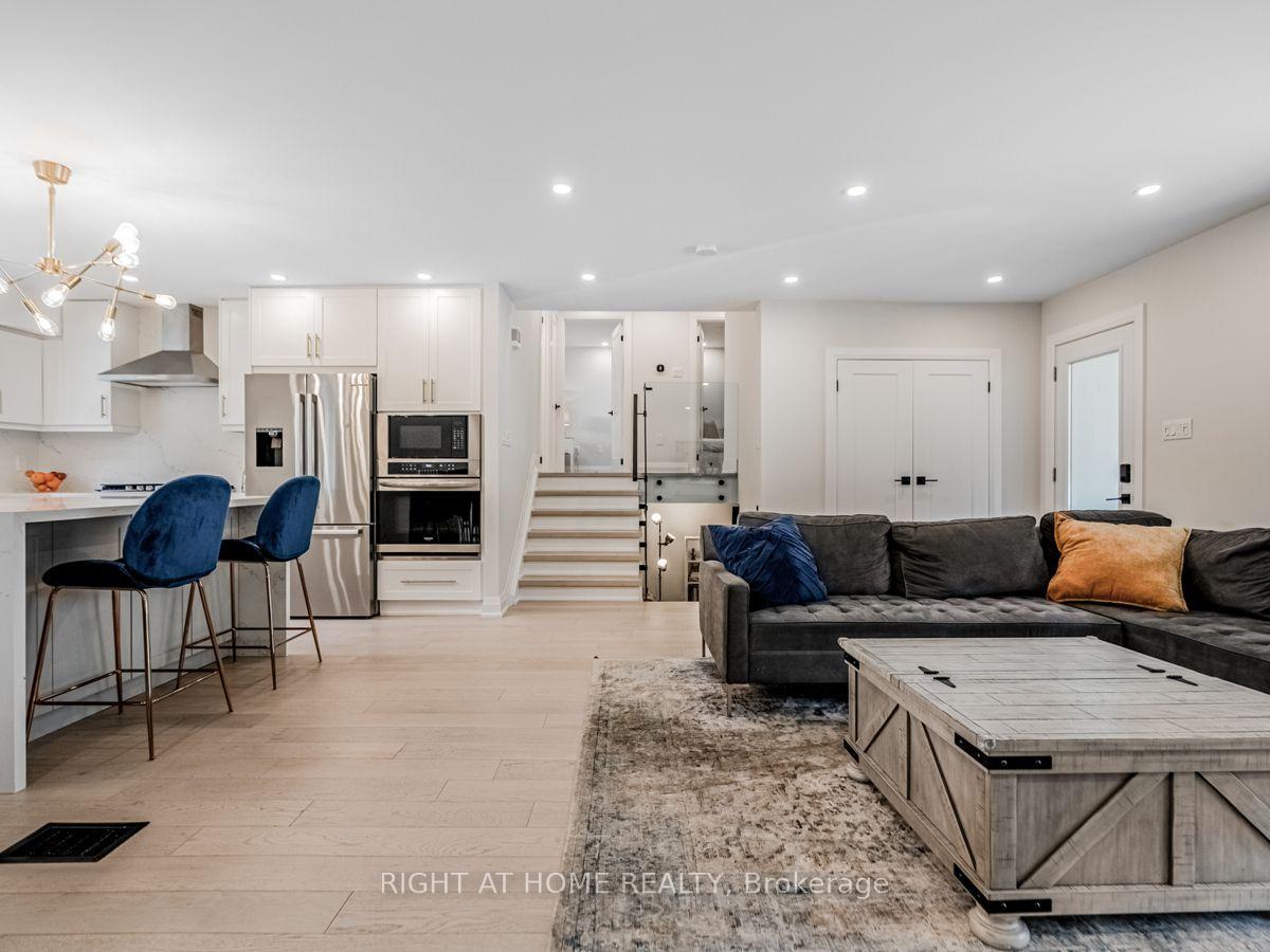 Photo 9 of 883 Francis Road, Burlington, LaSalle — HOMEH