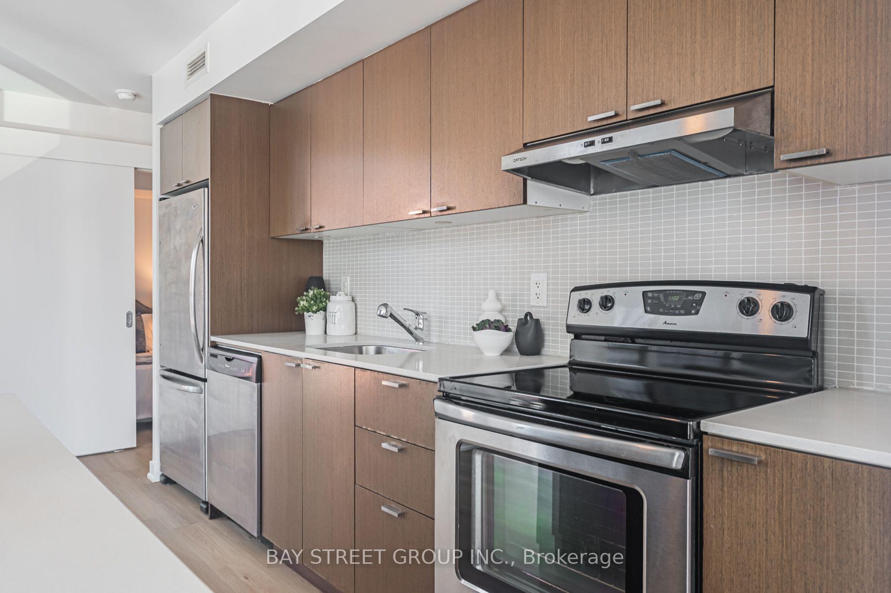 Photo 8 of Unit 1507, 110 Charles Street E, Toronto, Church-Yonge Corridor — HOMEH