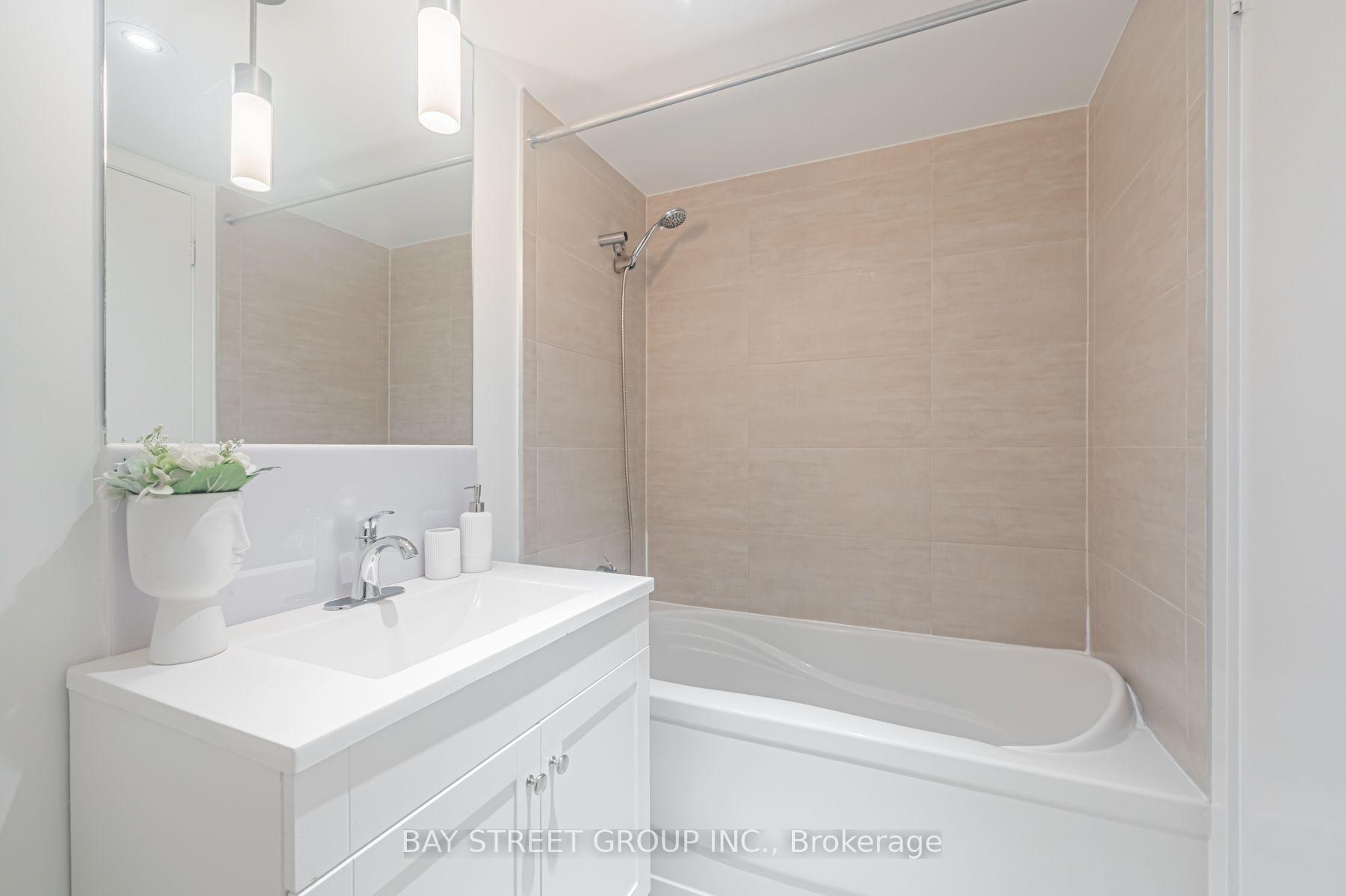 Photo 15 of Unit 1507, 110 Charles Street E, Toronto, Church-Yonge Corridor — HOMEH