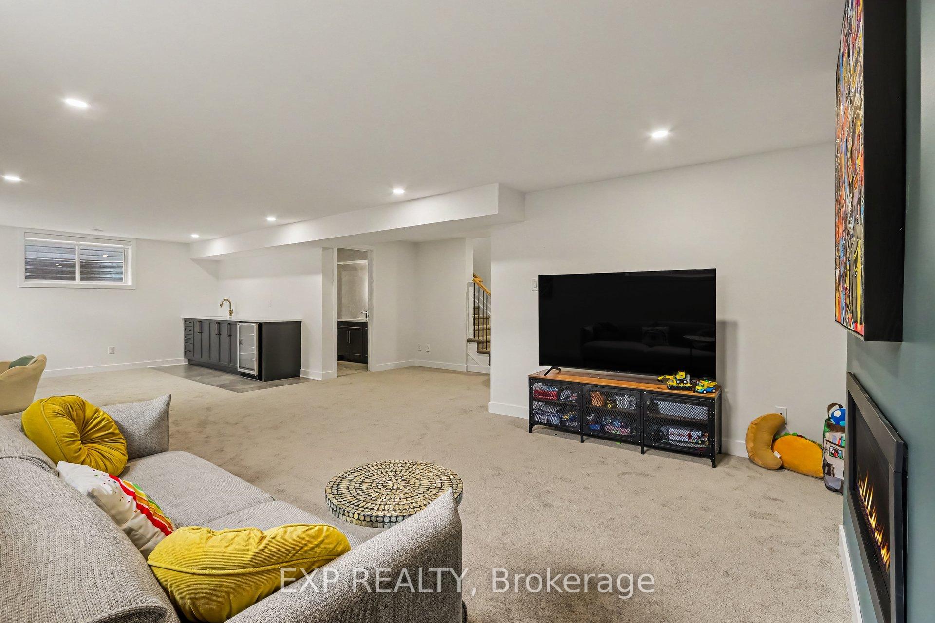 Photo 27 of 810 Acai Way, Ottawa, Riverside South/Gloucester Glen — HOMEH