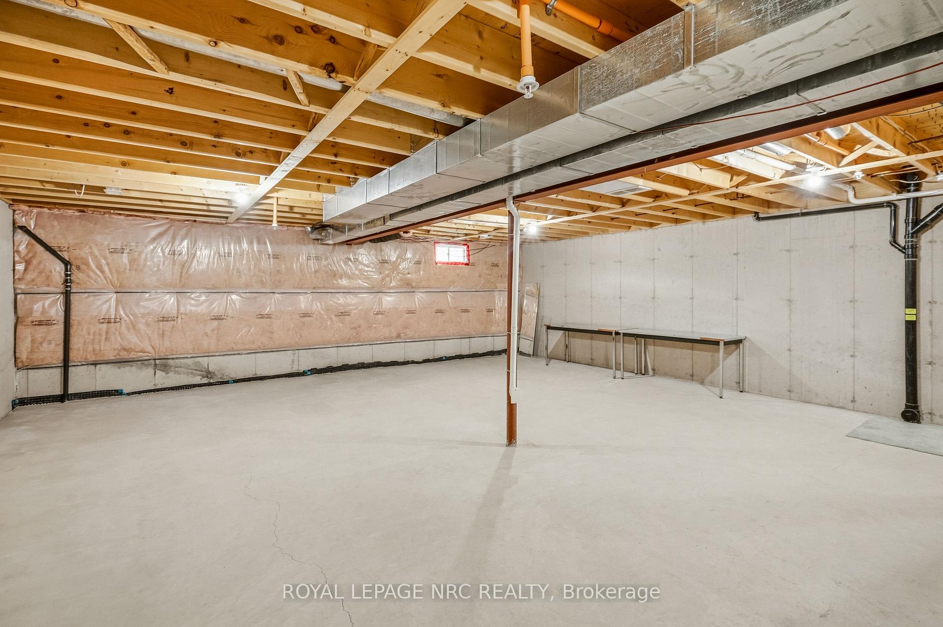 Photo 25 of 8 Bluegrass Crescent, St. Catharines, Oakdale — HOMEH