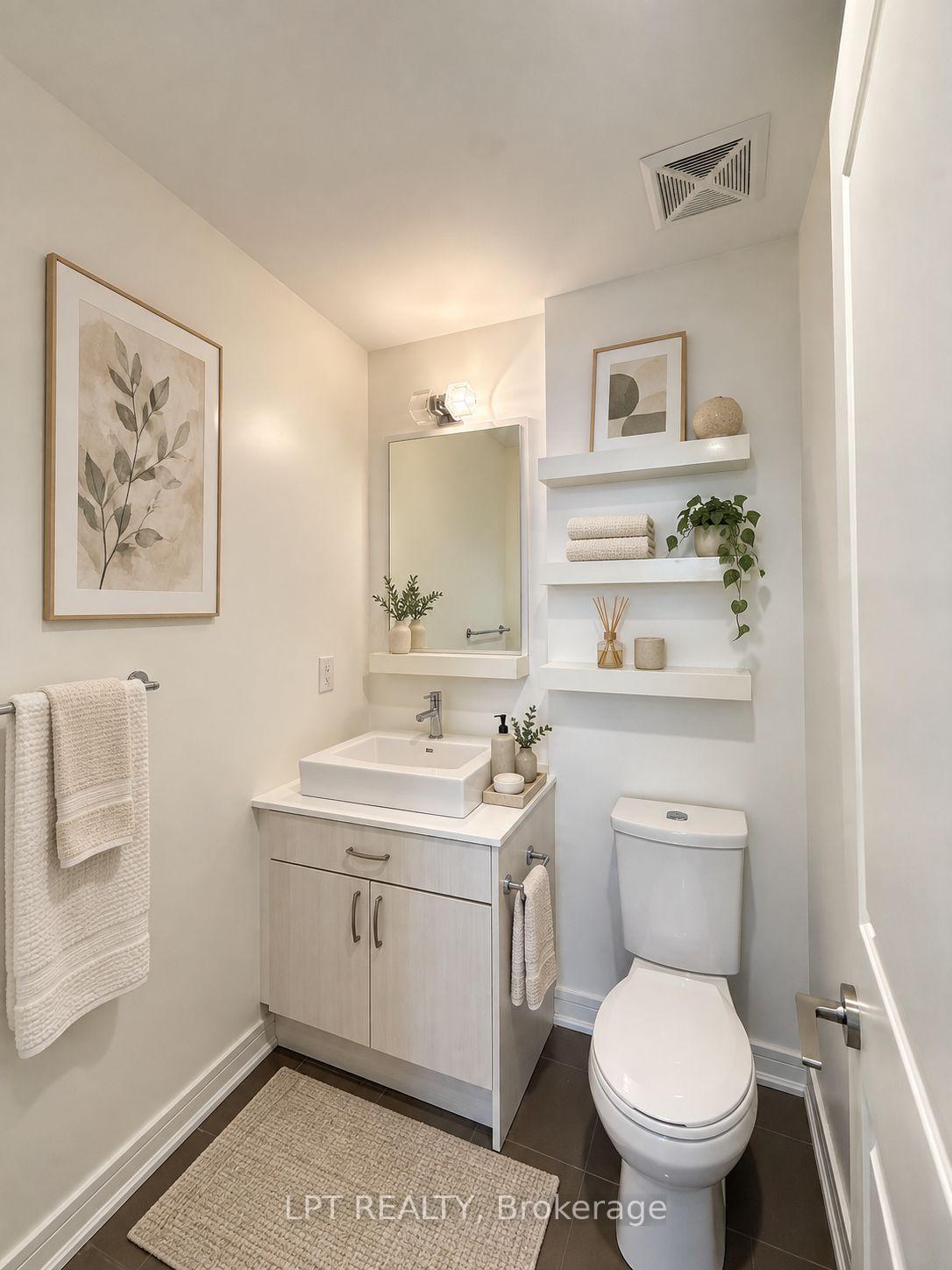 Photo 5 of Unit 613, 9191 Yonge Street, Richmond Hill, Langstaff — HOMEH