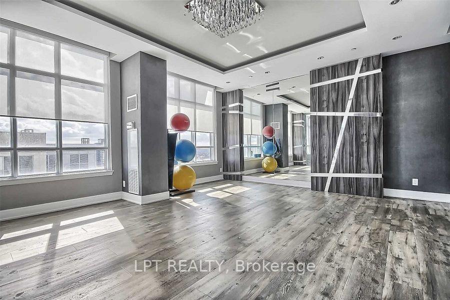 Photo 13 of Unit 613, 9191 Yonge Street, Richmond Hill, Langstaff — HOMEH