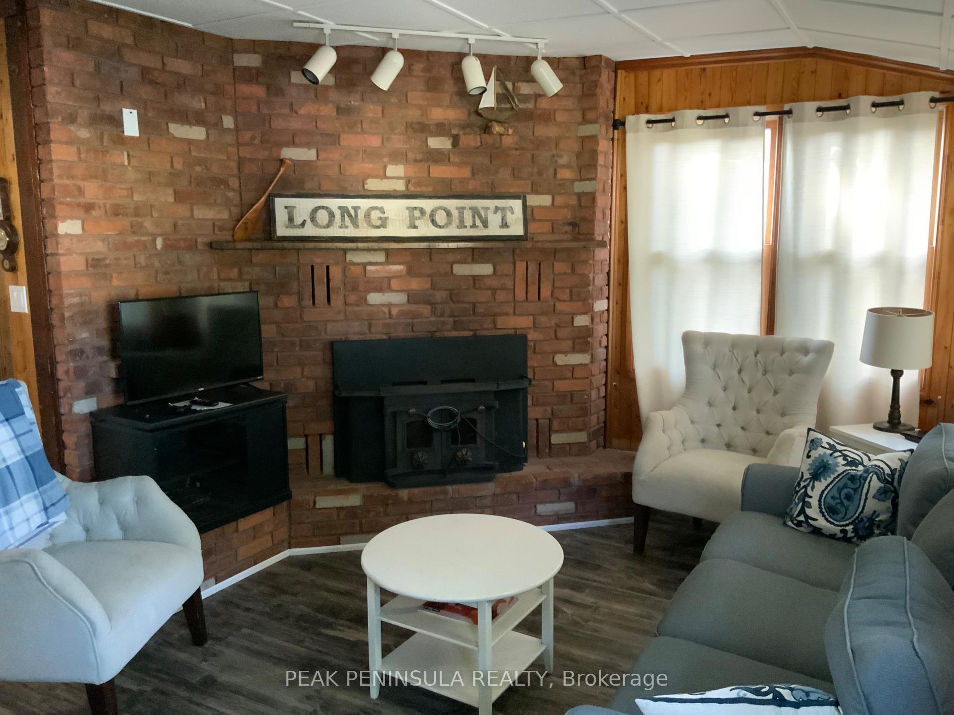 Photo 8 of 7 Willow Avenue, Norfolk, Long Point — HOMEH