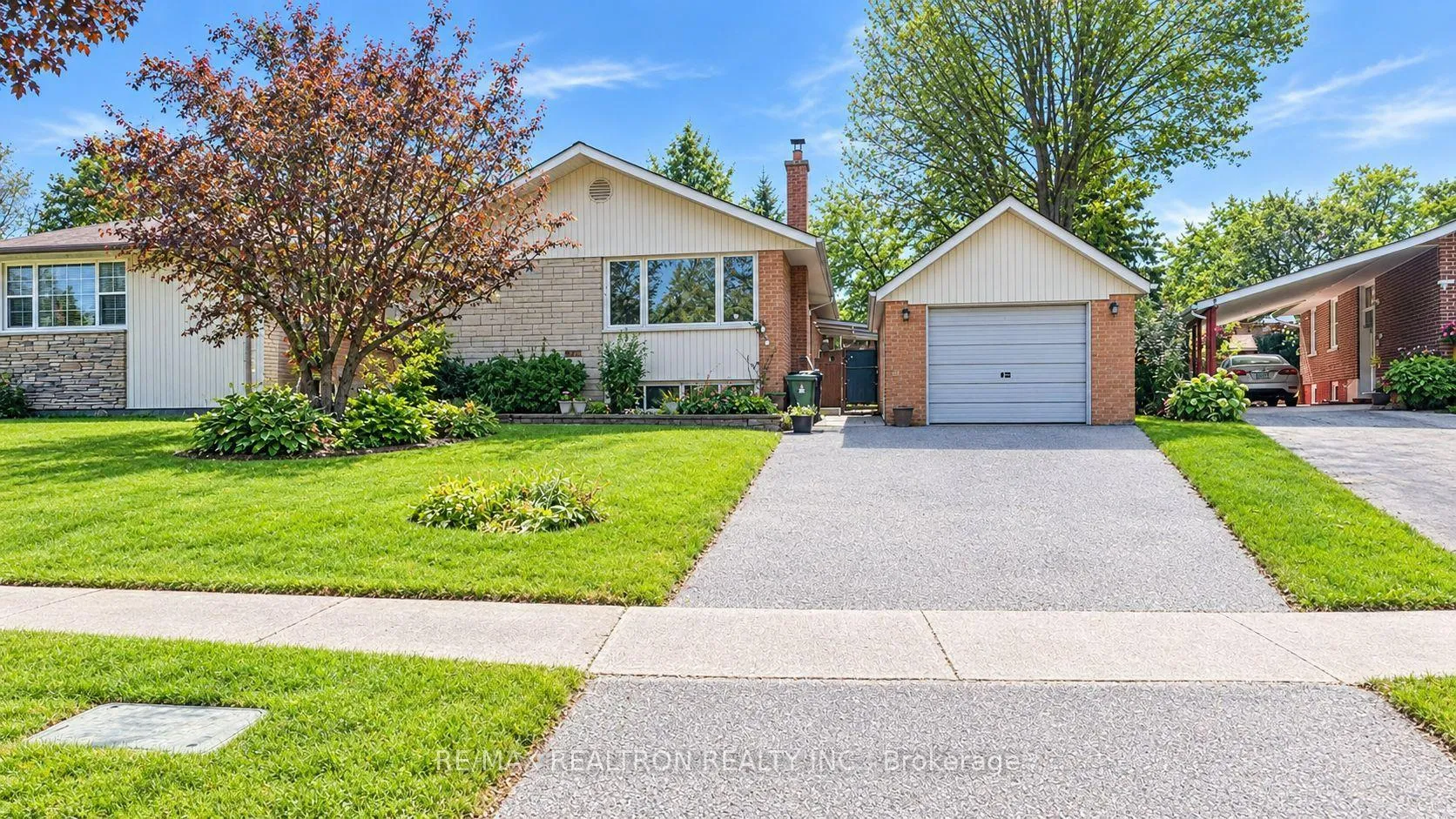 Photo of Unit Bsmnt, 124 Thicketwood Drive