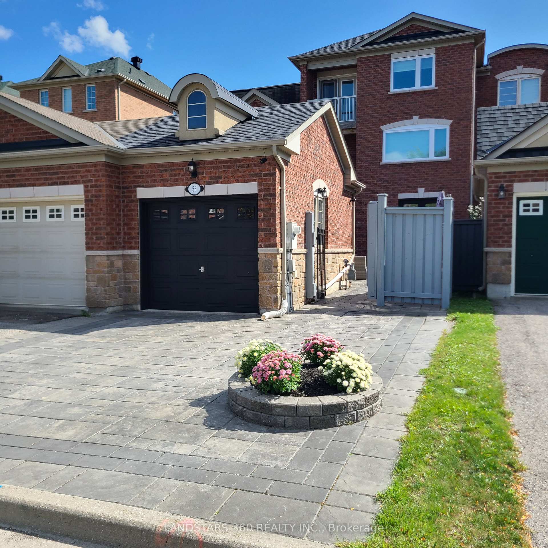 Photo 2 of 53 Zokol Drive, Aurora, Bayview Northeast — HOMEH