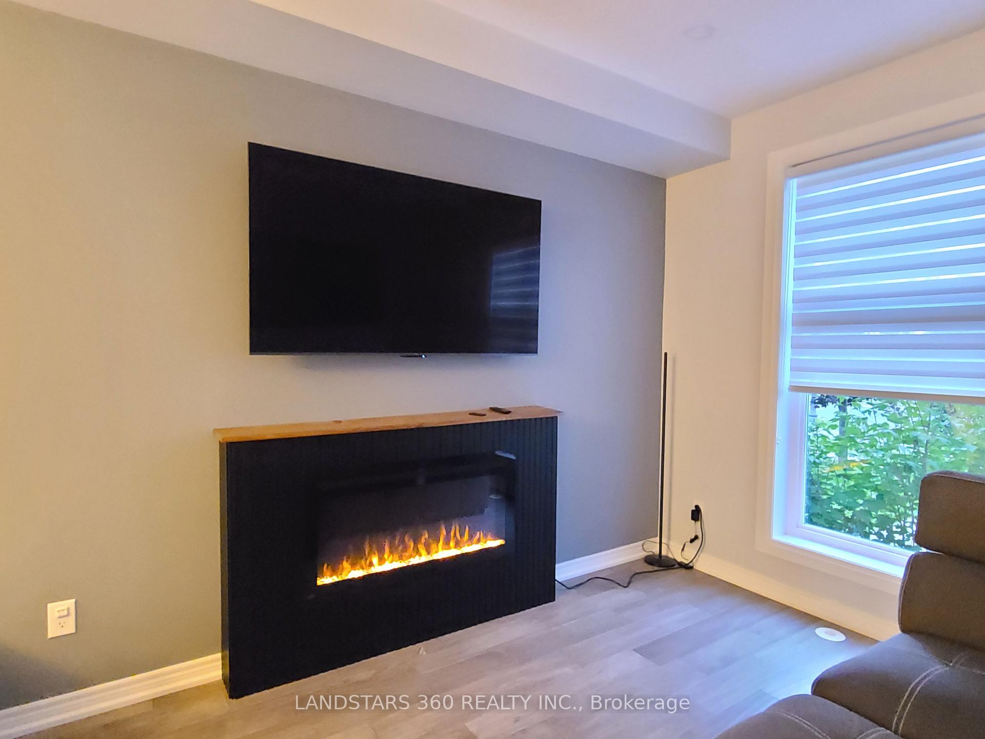 Photo 14 of 53 Zokol Drive, Aurora, Bayview Northeast — HOMEH