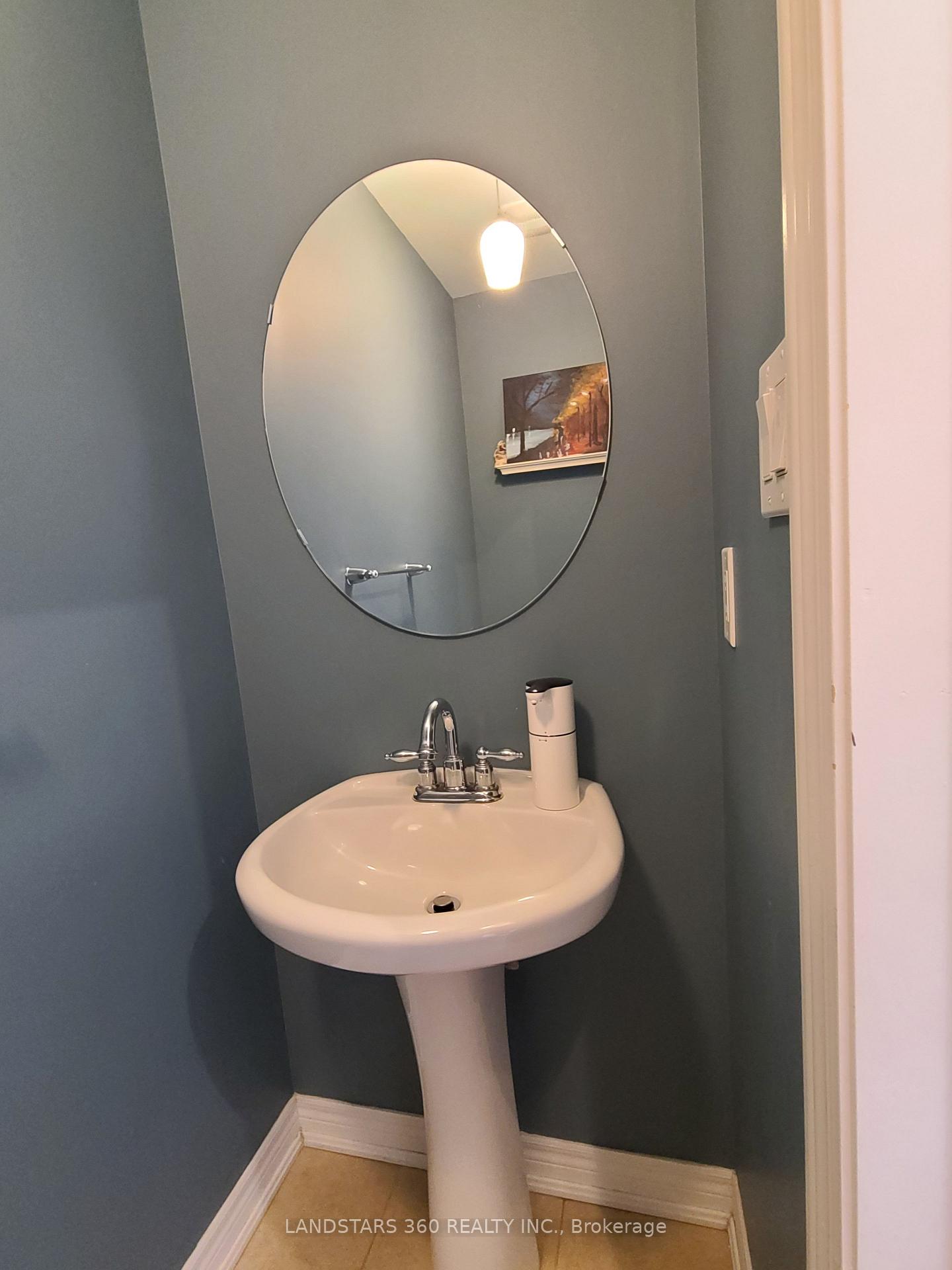 Photo 16 of 53 Zokol Drive, Aurora, Bayview Northeast — HOMEH