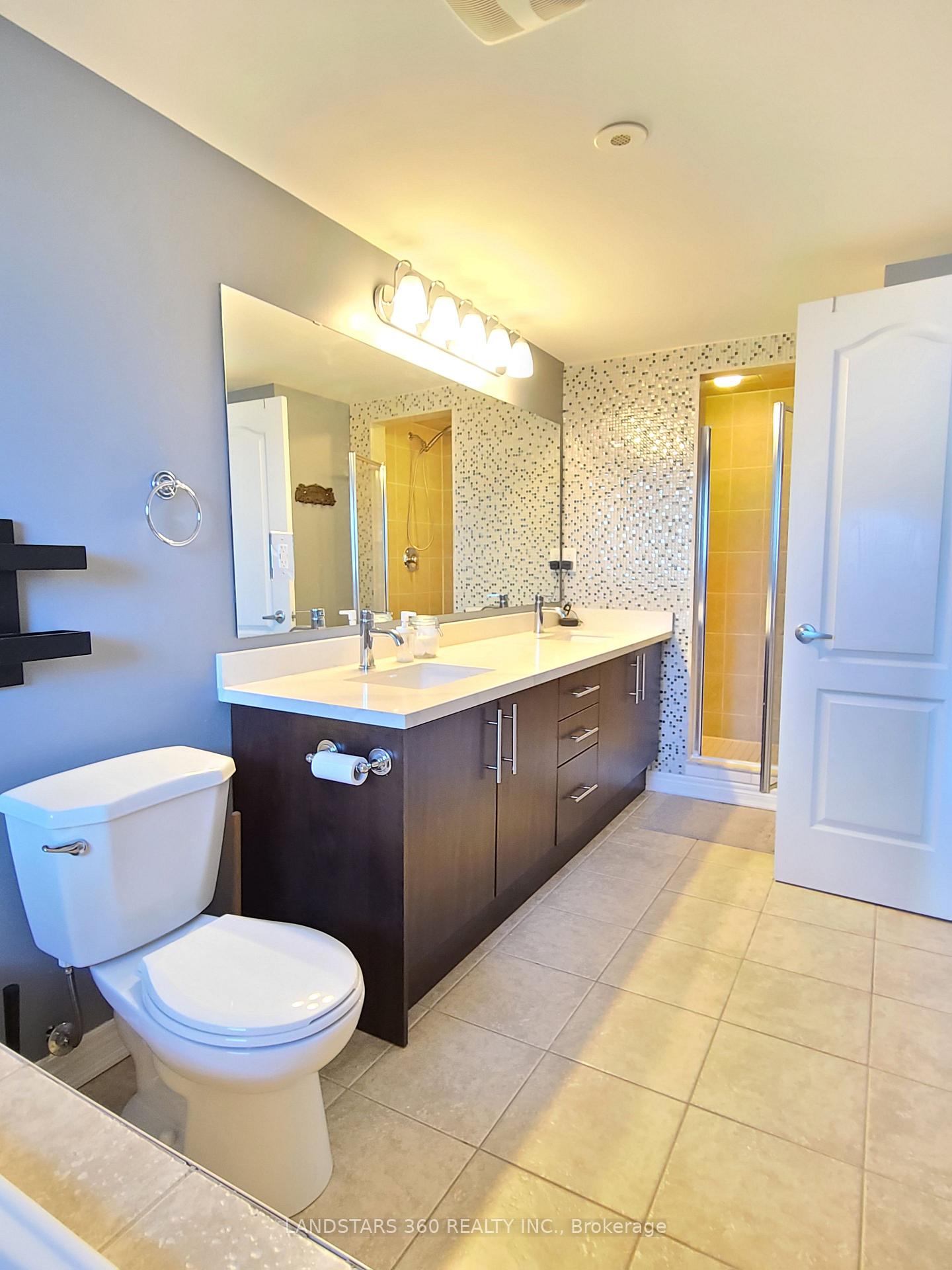 Photo 23 of 53 Zokol Drive, Aurora, Bayview Northeast — HOMEH