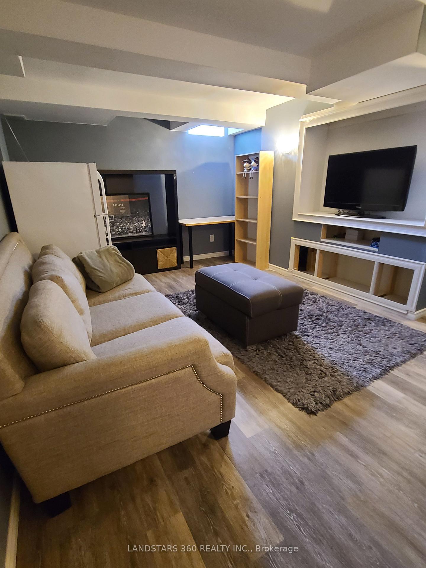 Photo 36 of 53 Zokol Drive, Aurora, Bayview Northeast — HOMEH