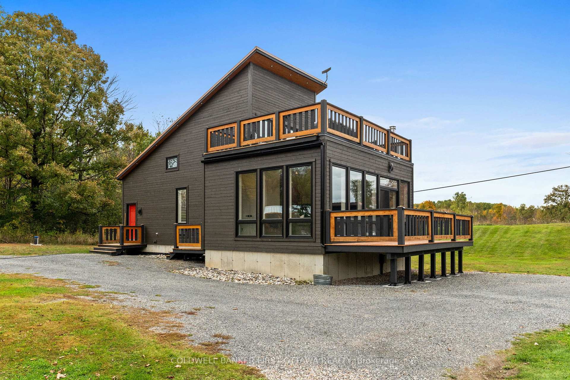 Photo 3 of 4210 Scotch Line Road, Tay Valley, Bathurst/Burgess & Sherbrooke (North Burgess) Twp — HOMEH