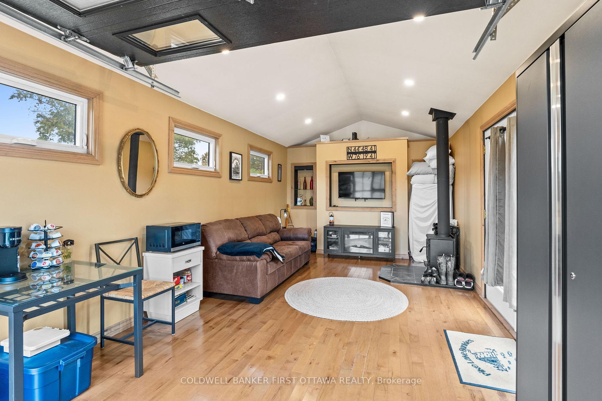 Photo 26 of 4210 Scotch Line Road, Tay Valley, Bathurst/Burgess & Sherbrooke (North Burgess) Twp — HOMEH