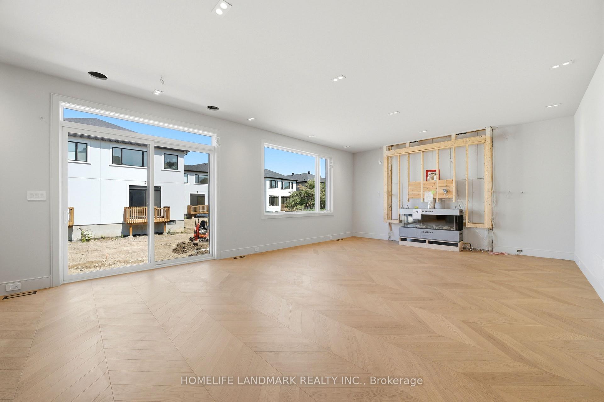 Photo 14 of 88 Duncan Road, Richmond Hill, Langstaff — HOMEH