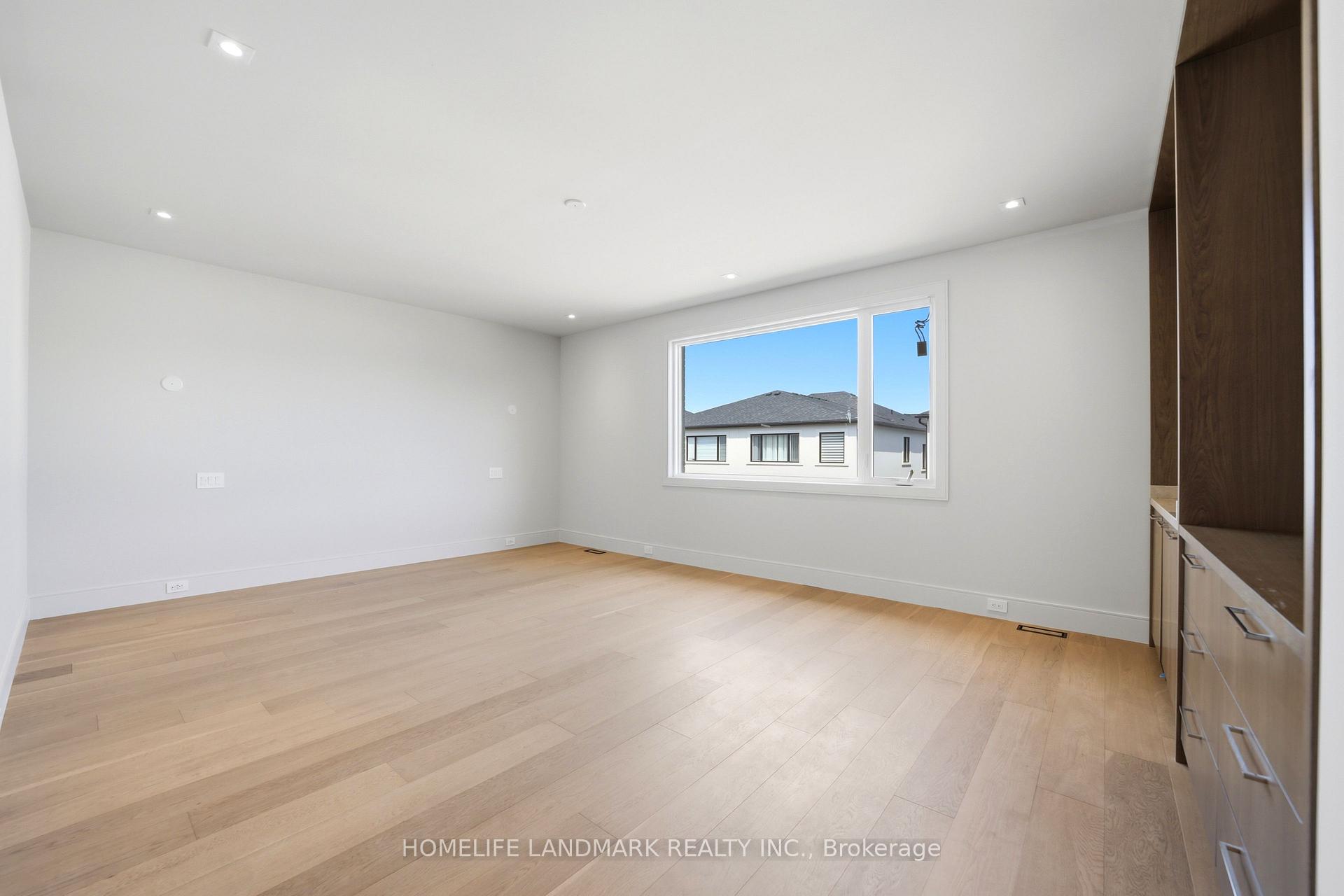 Photo 33 of 88 Duncan Road, Richmond Hill, Langstaff — HOMEH