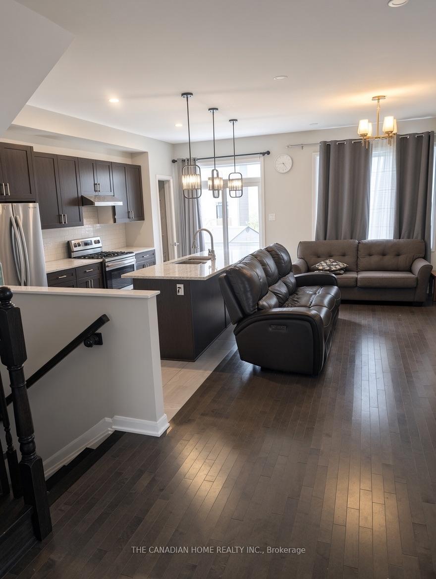 Photo 5 of 133 Teelin Circle, Ottawa, Barrhaven - Half Moon Bay — HOMEH