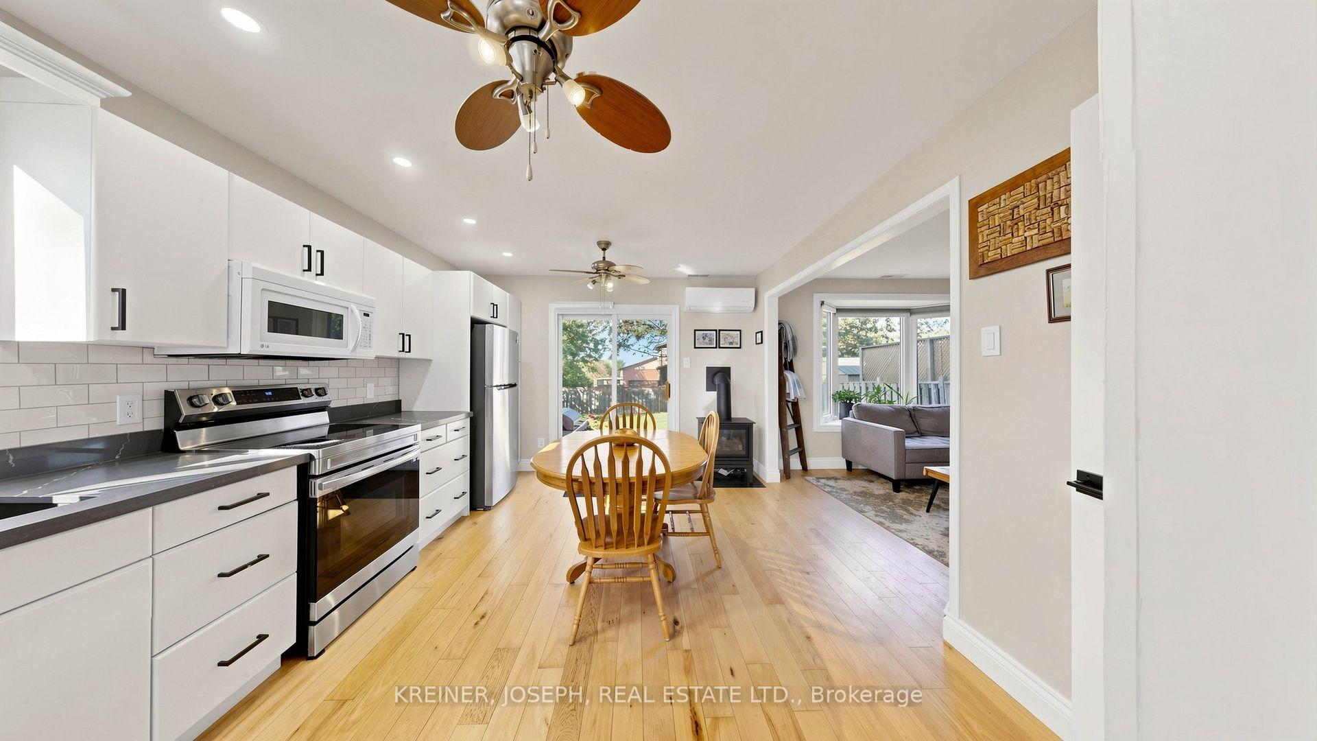 Photo 8 of 44 Annamaria Drive, Georgina, Keswick North — HOMEH