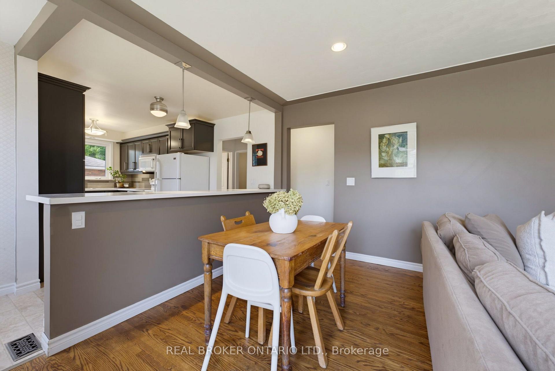 Photo 5 of 87 Ball Street, Brant, Paris — HOMEH
