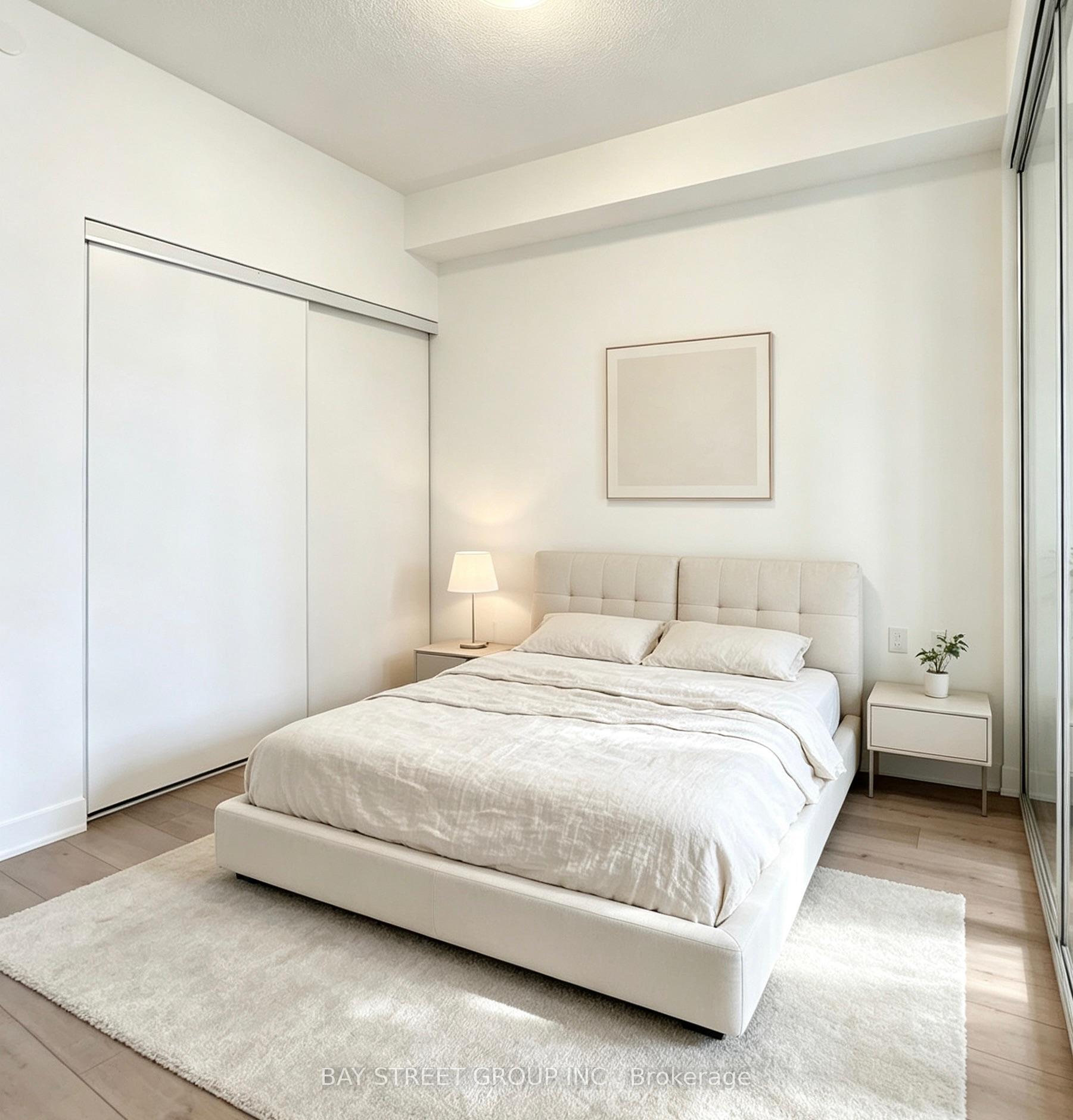 Photo 6 of Unit 710, 10 Honeycrisp Crescent, Vaughan, Vaughan Corporate Centre — HOMEH