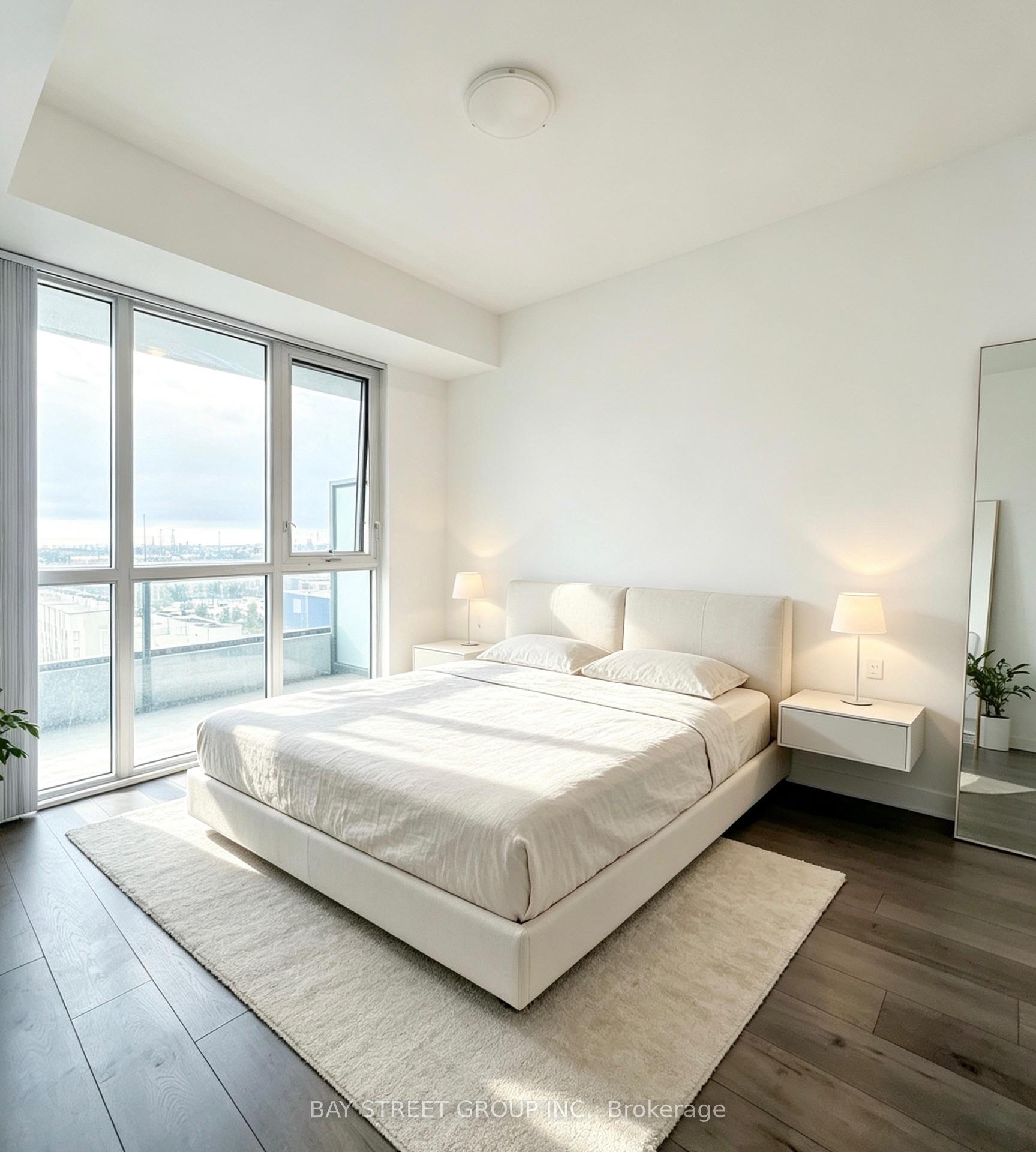 Photo 12 of Unit 710, 10 Honeycrisp Crescent, Vaughan, Vaughan Corporate Centre — HOMEH