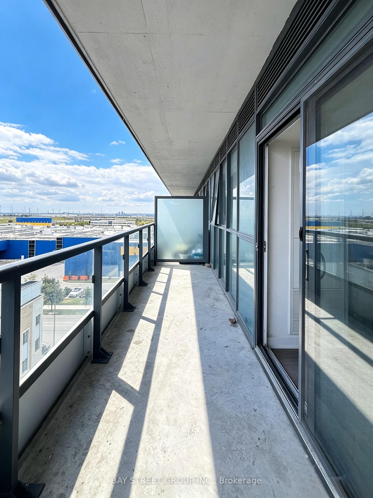 Photo 17 of Unit 710, 10 Honeycrisp Crescent, Vaughan, Vaughan Corporate Centre — HOMEH