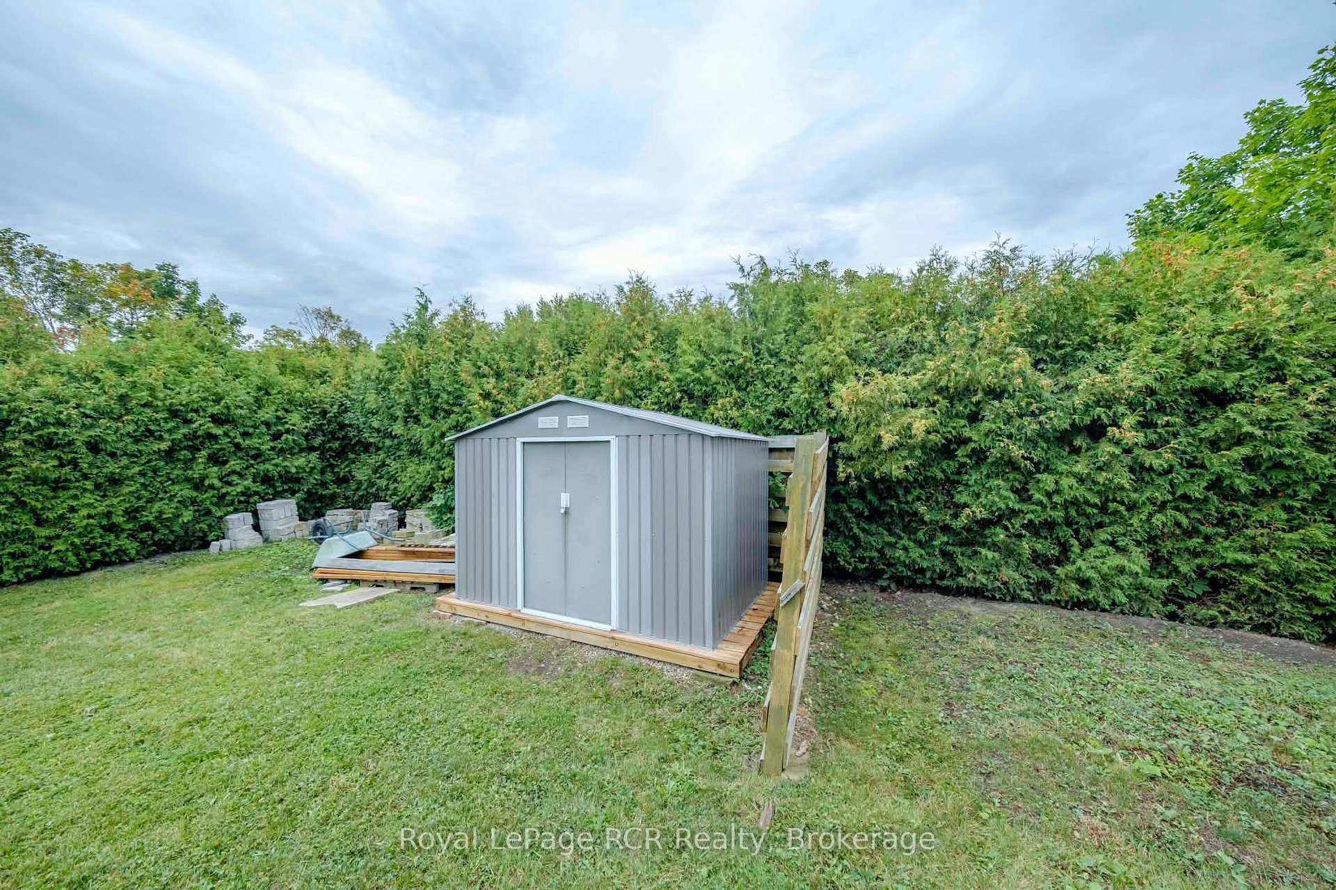 Photo 23 of 727 Johnston Crescent, Kincardine — HOMEH