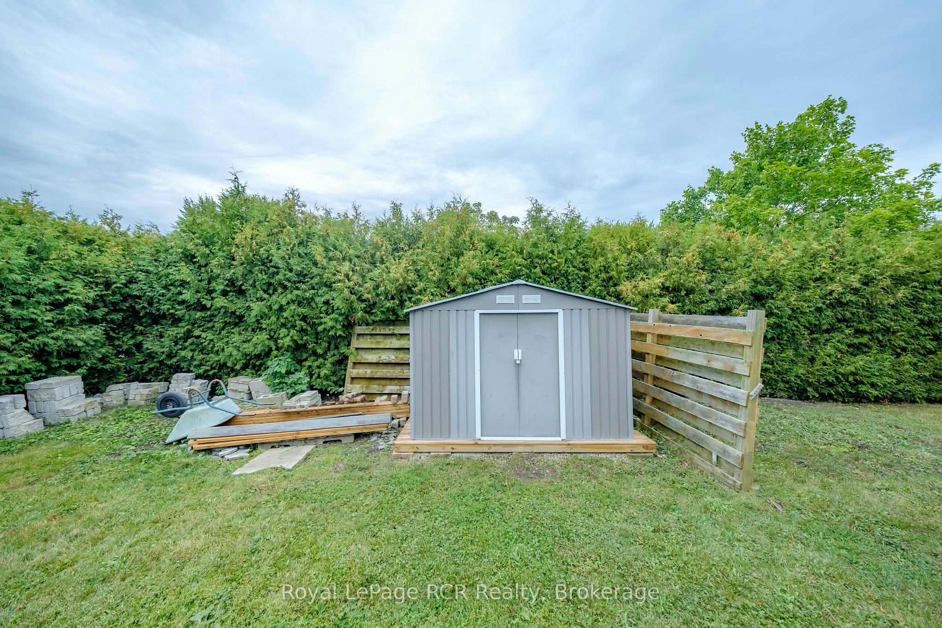 Photo 24 of 727 Johnston Crescent, Kincardine — HOMEH