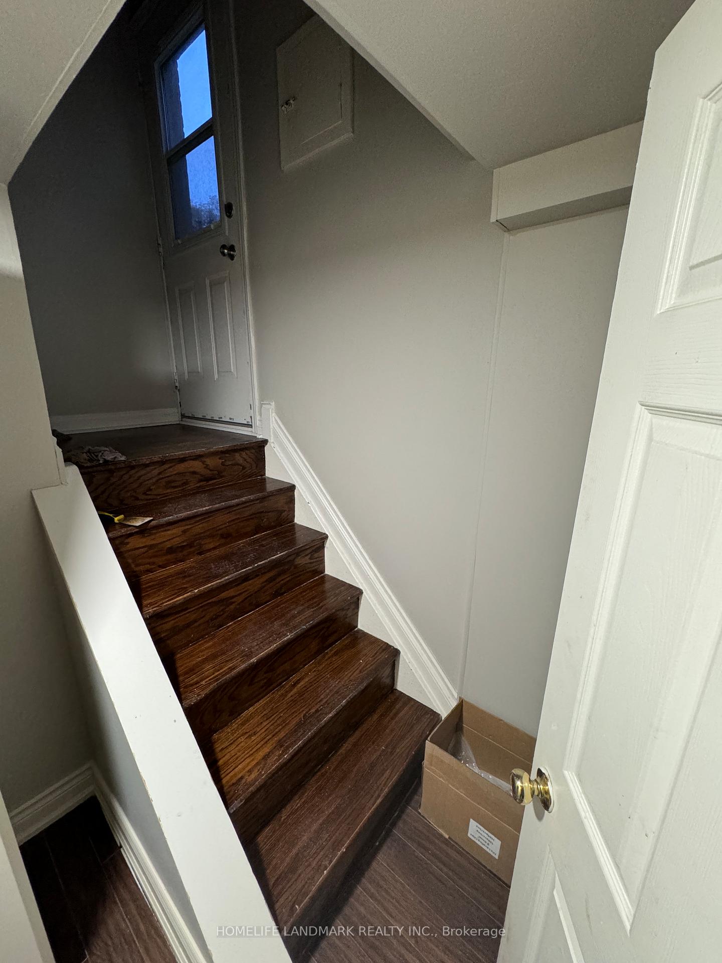 Photo 6 of 2042 Constance Drive, Oakville, Ford — HOMEH