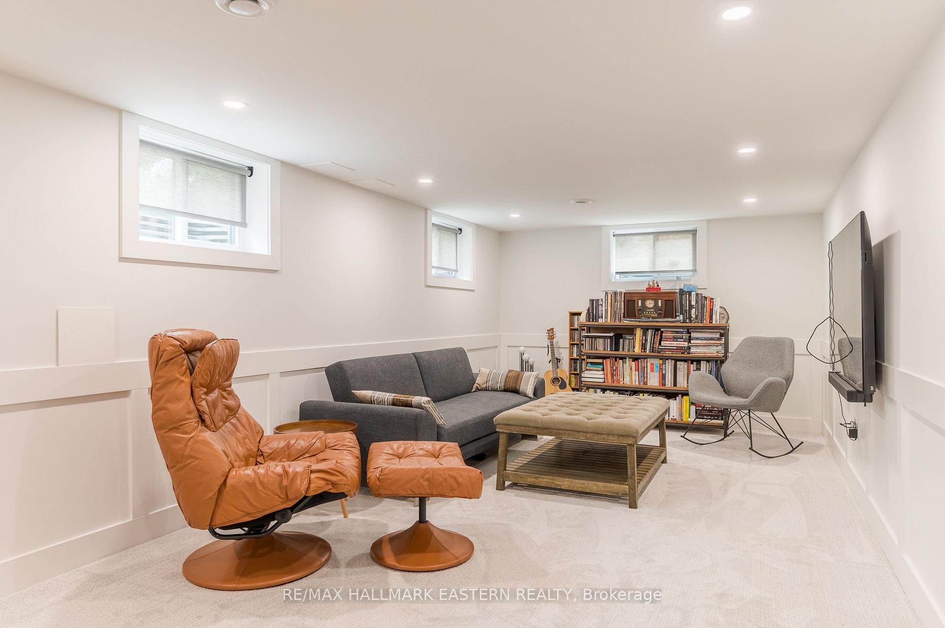 Photo 37 of 780 Hopkins Avenue, Peterborough, Town Ward 3 — HOMEH