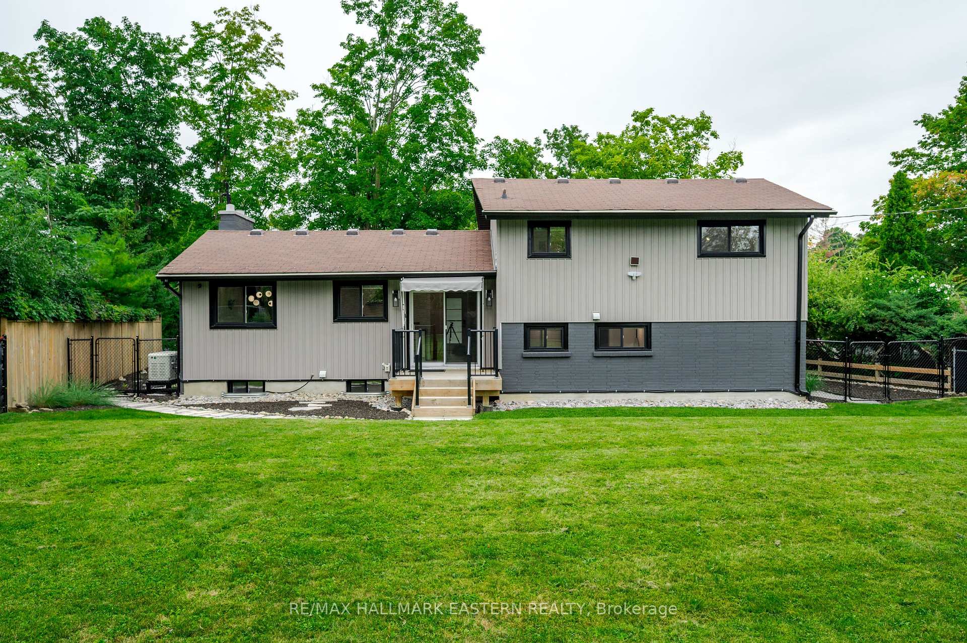 Photo 40 of 780 Hopkins Avenue, Peterborough, Town Ward 3 — HOMEH