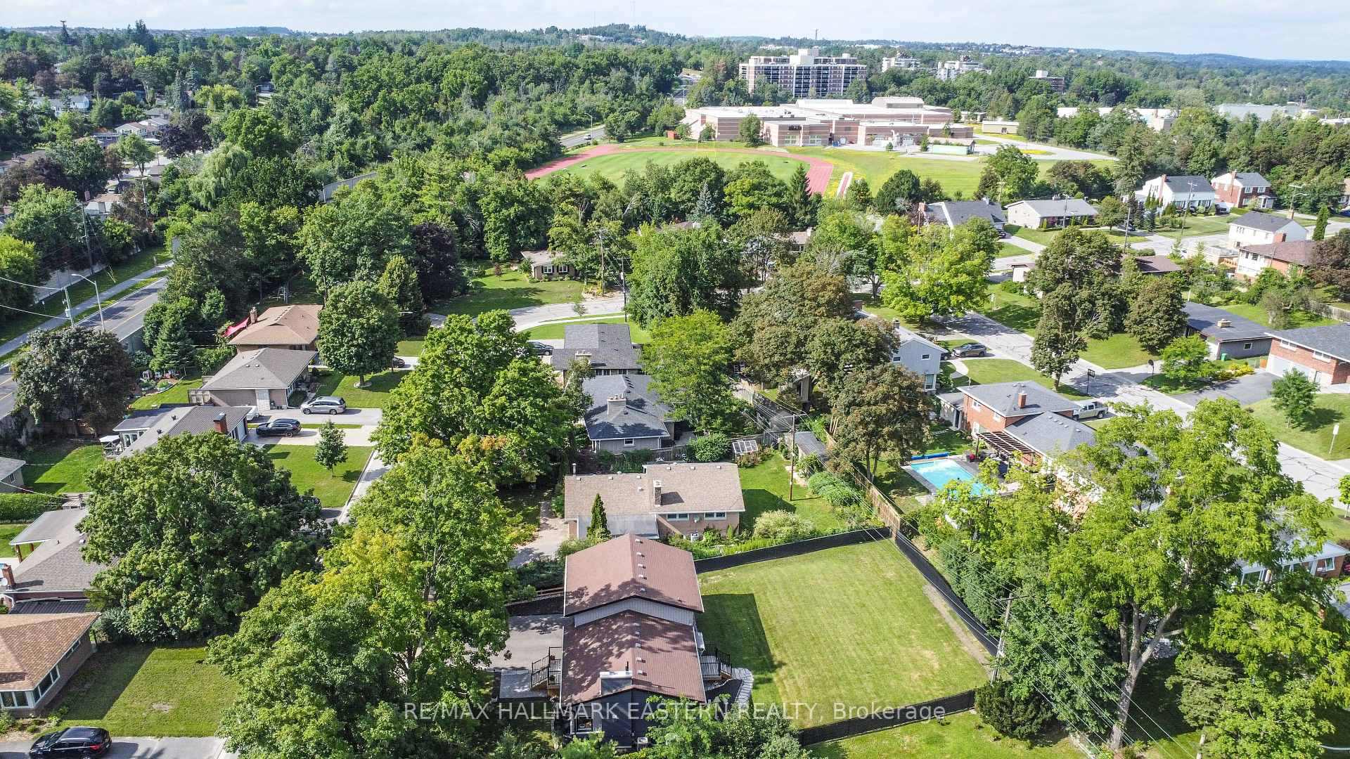 Photo 41 of 780 Hopkins Avenue, Peterborough, Town Ward 3 — HOMEH