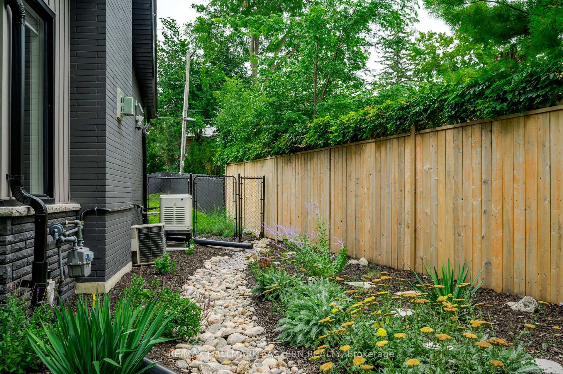 Photo 46 of 780 Hopkins Avenue, Peterborough, Town Ward 3 — HOMEH