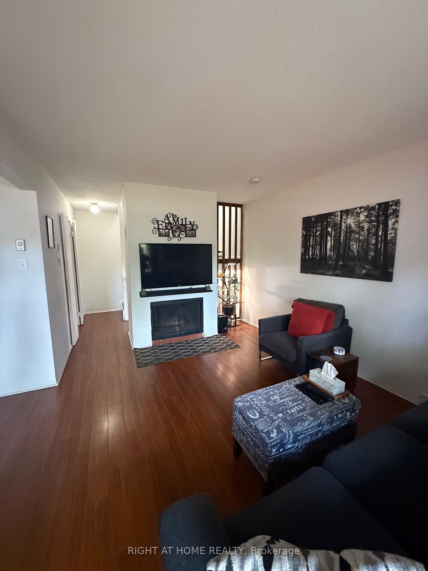 Photo 2 of Unit 124, 3445 Uplands Drive, Ottawa, Hunt Club — HOMEH