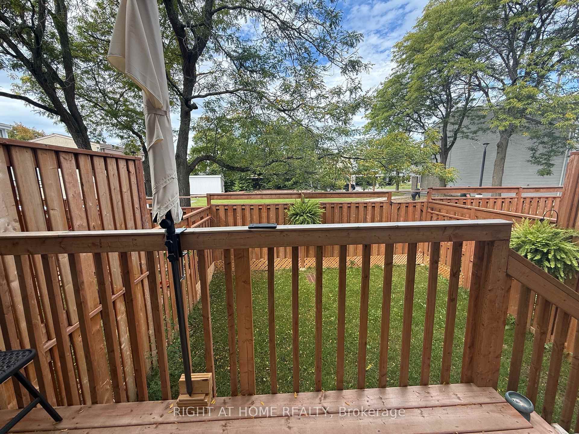 Photo 11 of Unit 124, 3445 Uplands Drive, Ottawa, Hunt Club — HOMEH