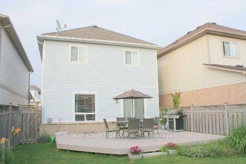 Photo 3 of 16 Steamer Drive, Whitby, Port Whitby — HOMEH
