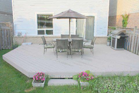 Photo 4 of 16 Steamer Drive, Whitby, Port Whitby — HOMEH