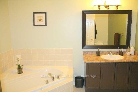 Photo 12 of 16 Steamer Drive, Whitby, Port Whitby — HOMEH