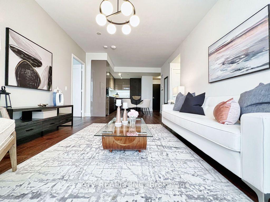 Photo 4 of Unit 506, 151 Avenue Road, Toronto, The Annex — HOMEH