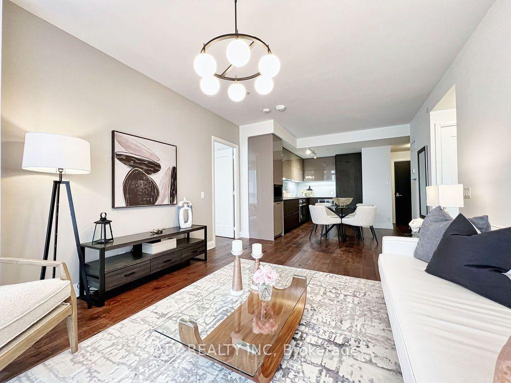 Photo 5 of Unit 506, 151 Avenue Road, Toronto, The Annex — HOMEH