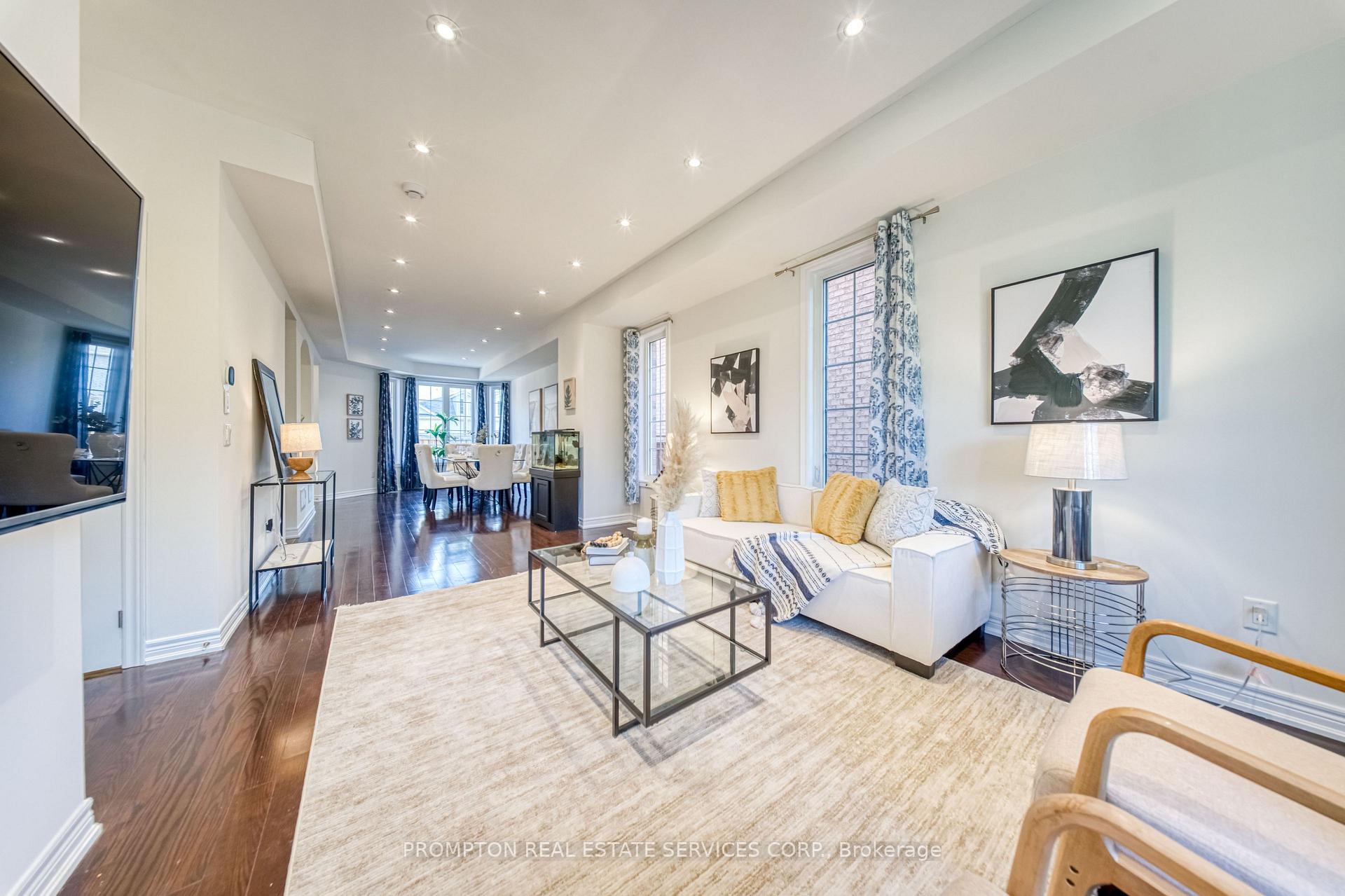 Photo 6 of 2762 Donald Cousens Parkway, Markham, Cornell — HOMEH