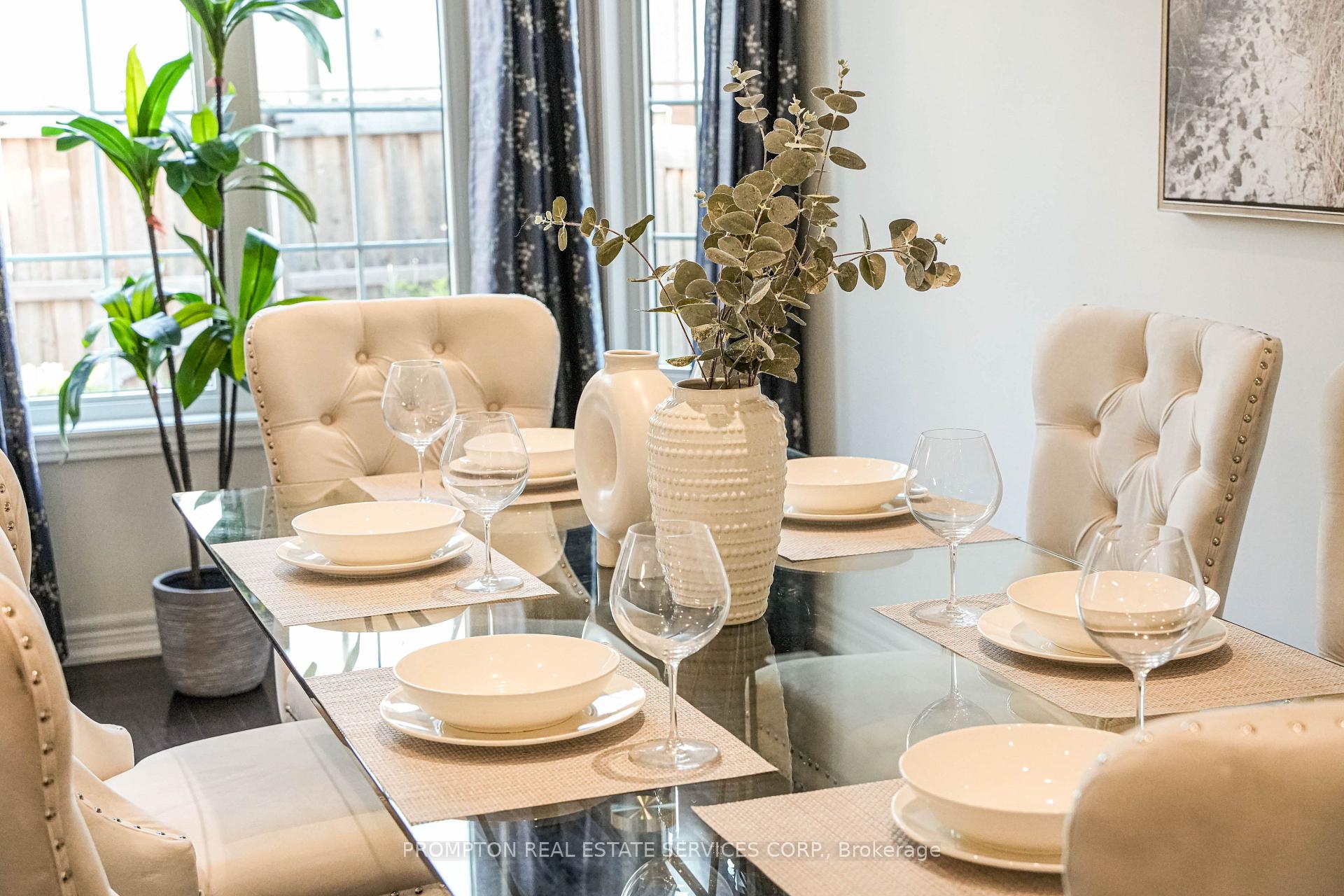 Photo 10 of 2762 Donald Cousens Parkway, Markham, Cornell — HOMEH