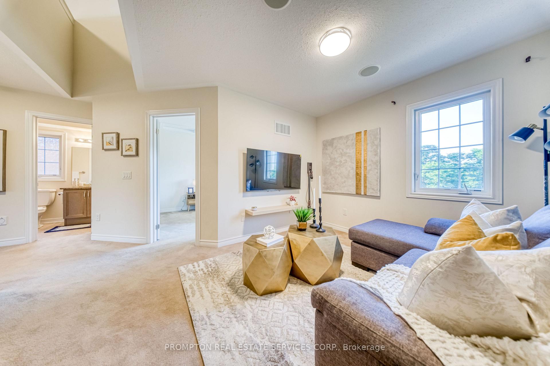Photo 21 of 2762 Donald Cousens Parkway, Markham, Cornell — HOMEH