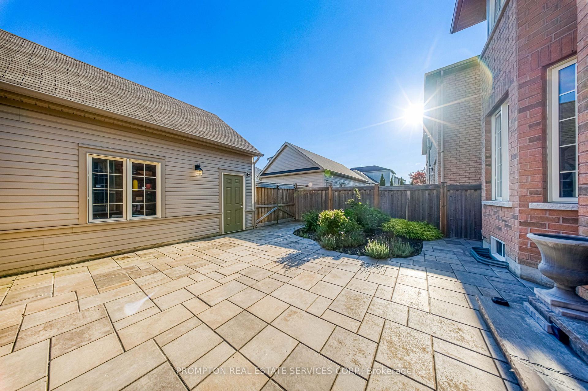 Photo 39 of 2762 Donald Cousens Parkway, Markham, Cornell — HOMEH
