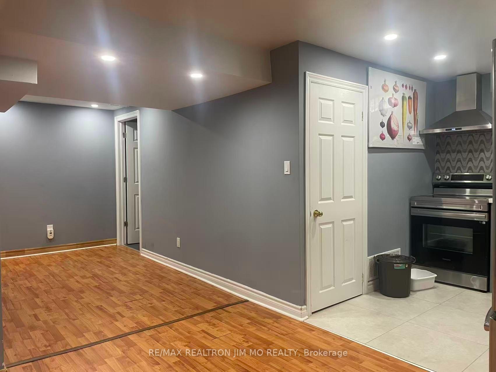 Photo 2 of Unit Basement, 5 Buttonwood Trail, Aurora, Aurora Highlands — HOMEH