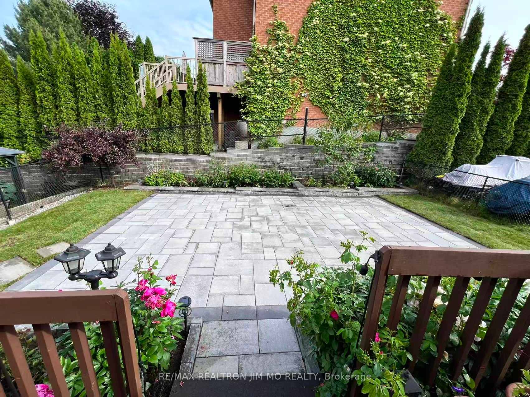 Photo 8 of Unit Basement, 5 Buttonwood Trail, Aurora, Aurora Highlands — HOMEH