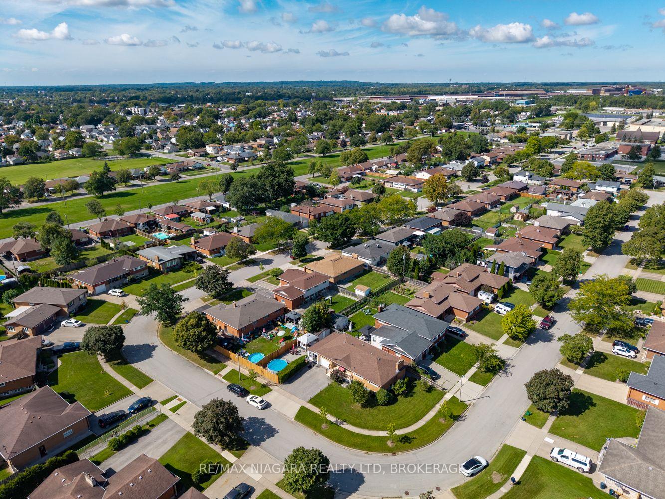 Photo 36 of 121 Garon Avenue, Welland, Lincoln/Crowland — HOMEH