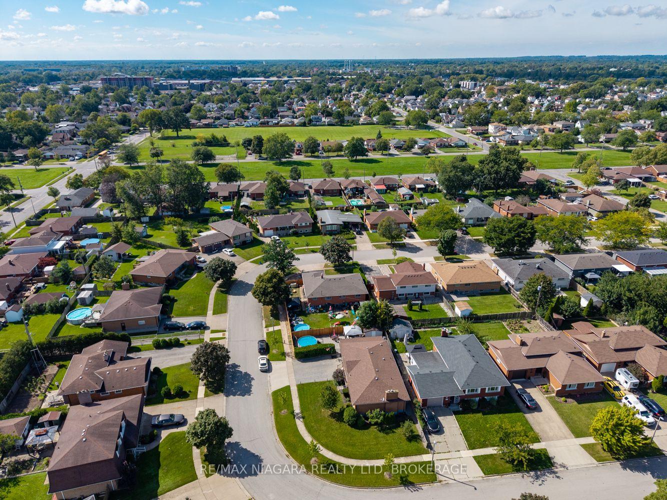 Photo 37 of 121 Garon Avenue, Welland, Lincoln/Crowland — HOMEH